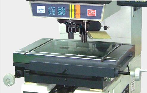 萬濠投影儀CPJ-3015 多鏡頭萬濠投影儀CPJ-3020CZ